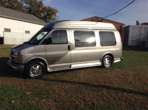 This is a 2007 chevrolet express 1500 cargo van. Purchase used 2000 Chevrolet Express 1500 Base Standard ...
