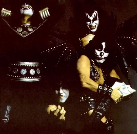 Hotter Than Hell Photo Sessions 1974 6 Photos Band Photos Kiss Series Kiss Concert