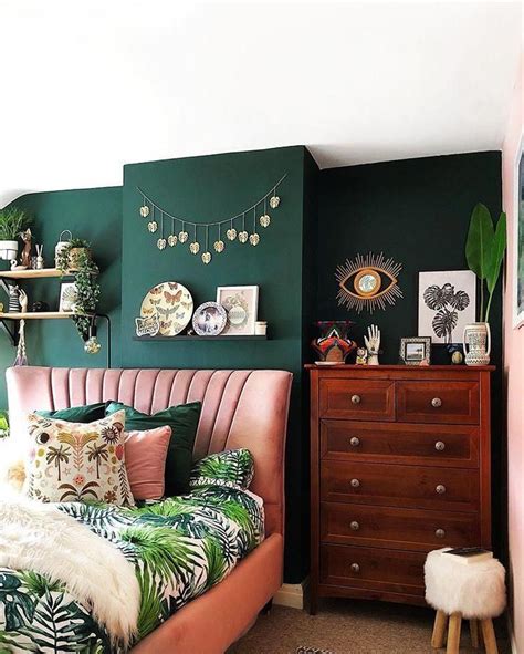 Dark Green Bedroom Ideas Decorating Design Corral Pink Green Bedrooms Green Bedroom Walls