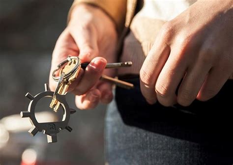 15 Coolest Keychain Gadgets Part 3