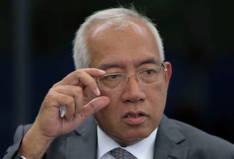 Malezya'nın muhalefetindeki barisan nasional (bn) koalisyonundaki birleşik malezya ulusal örgütü (umno) partisinin bir üyesidir. DIALOG RAKYAT: Lebih 3,000 permohonan semakan semula ...