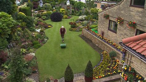 Bbc Two Gardeners World Episode How To Lay Turf