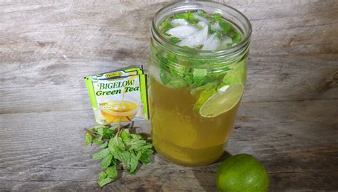 Flush Fat With This Refreshing Green Detox Drink