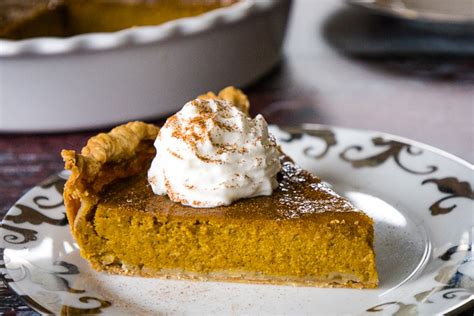 Thanksgiving Pumpkin Pie With Maple Syrup Best Crafts And Recipes