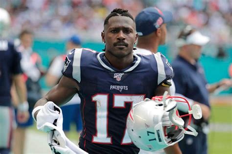 Patriots release wide receiver Antonio Brown | The Daily World