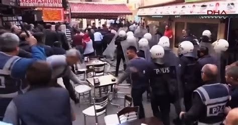 Turkish Police Clash With Pro Kurdish Demonstrators
