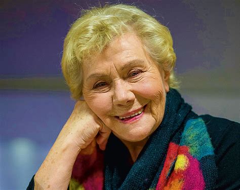Mogłoby się wydawać, że teresa lipowska, czyli jedna z głównych bohaterek serialu m jak miłość, żyje w luksusowych warunkach. Teresa Lipowska przeżyła koszmar. Pierwszy mąż zgotował ...