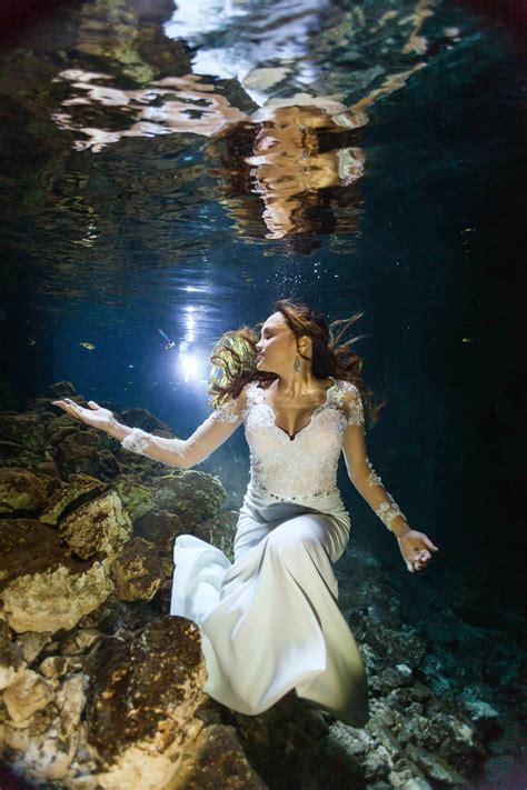 Unique Trash The Dress Underwater Idea In Mexico Colors Of Mei