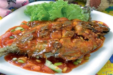 Resepi asal oleh puan salimah olie. RESEPI IKAN BAWAL MASAK TOMATO. | Resepi Popular
