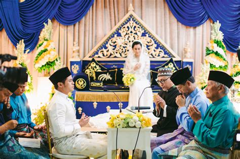 Kompang ialah sejenis alat muzik tradisional yang paling popular bagi masyarakat melayu. Checklist Kahwin Ala-Ala Pengantin Diraja! Ini Yang Anda ...