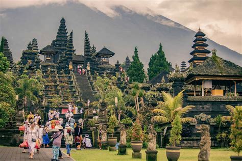 55 Basic But Essential Indonesian Phrases To Navigate Traveling Or