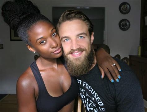 Fitness Couples Photo Goes Viral But Only The Comments Reveal Why Interacial Couples Swirl
