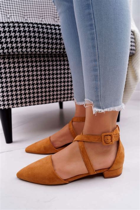These patterns are used with the exec() and test() methods of regexp, and with the match(), matchall(), replace(), replaceall(), search(), and split using a regular expression literal, which consists of a pattern enclosed between slashes, as follows Women's Ballerinas Suede in Spitz Camel Vontare | Cheap ...