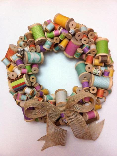 Diy Vintage Thread Spool Wreath With Images Sewing Room Decor
