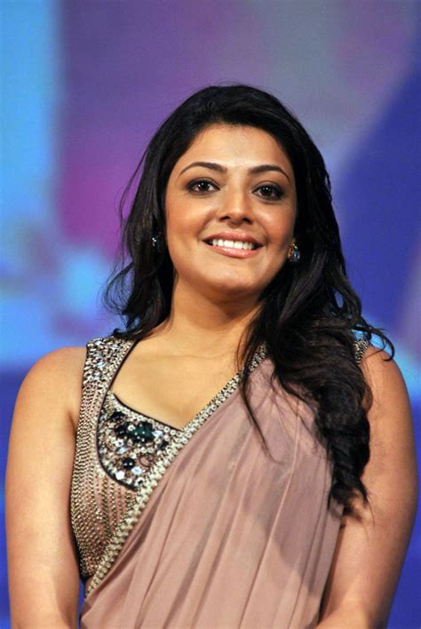 Kajal aggarwal in beige and golden saree. Kajal Aggarwal In Saree New Photos | HD Bollywood Photos