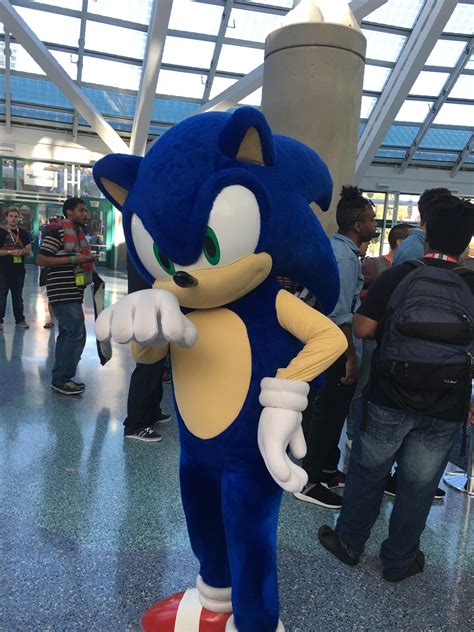 One Of My Favorite People At E3 Cumpleaños De Sonic Fiesta De Sonic