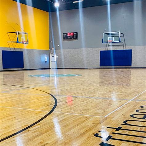 Best Gym Near Me Basketball Court Everett Wa