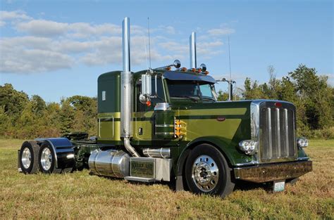 Big Rig Trucks Tow Truck Semi Trucks Cool Trucks Peterbilt 389