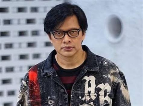 Dia berterima kasih atas kebaikannya ( شَكَرَهُ عَلَى مَعْرُوْفِهِ ). Lagu Armand Maulana " Perjalanan Cinta (Terima Kasih ...
