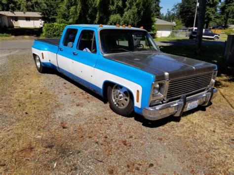 Air Bagged 1973 Chevy Dually Crew Cab Truck Square Body Slammed C 10