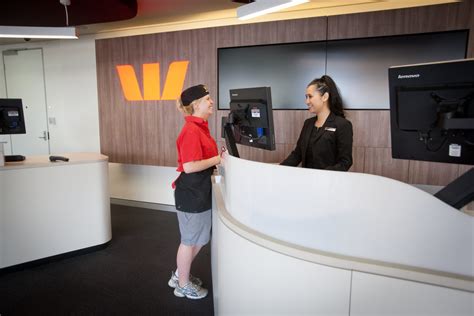 Westpac pitches media account