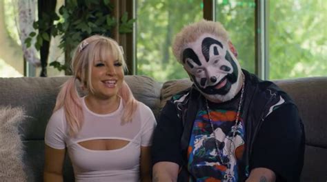Icp S Violent J Girlfriend Sarah Russi Appear On Love Don T Judge