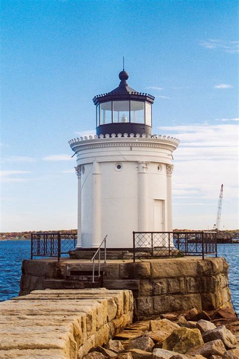 Built during the presidency of george washington. Portland Breakwater Lighthouse | Lighthouse, Maine ...