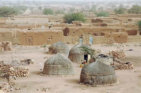 A landlocked country in the sahel, mali remains one of the poorest countries in the world, but it has wonderful musicians and some incredible sights, including four unesco world heritage sites and the. Mali - Settlement patterns | Britannica