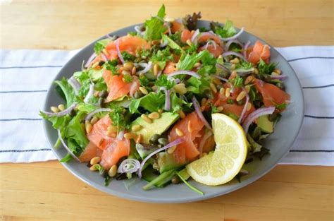Gerookte Zalm Salade En Vitamine D Recept Uit Mytaste In Gerookte Zalmsalade Gerookte