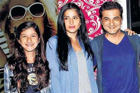 An indian film actor and producer. Sanjay Kapoor Upcoming Movie 2016, Family, Daughter ...