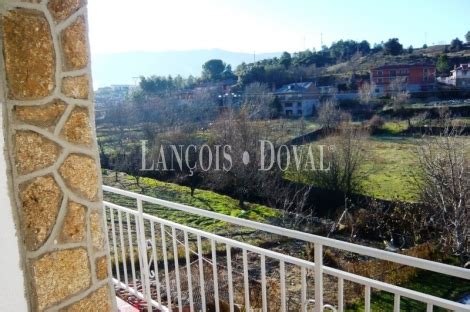 La viña del abuelo, tiene de (8 a 10 plazas). Casa rural en venta Burgohondo Ávila Hoteles en venta