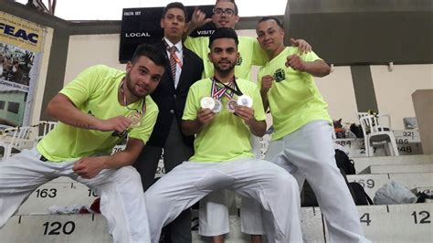 alunos de projeto social são classificados para o campeonato paulista de karate a equipe de