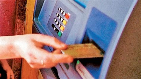 Credit Card Cloning Incidents Rise To 70 A Month In Delhi