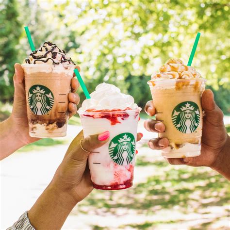 Starbuckss New Magenta Frappuccino Is An Edible Insta Trap Hellogiggles