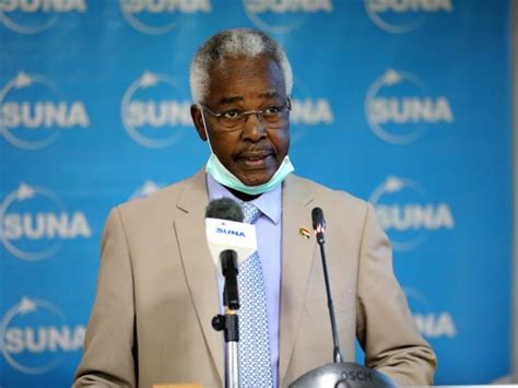 اقر الرئيس السوداني عمر البشير اسماء الوزراء المعينيين في الحكومة السودانية الجديدة واسماء وزراء الدولة في السودان 1) الاستاذ/ حاتم حسن بخيت وزير دولة برئاسة مجلس الوزراء. مجلس الوزراء السوداني يشيد بدور القوات النظامية في تعزيز ...