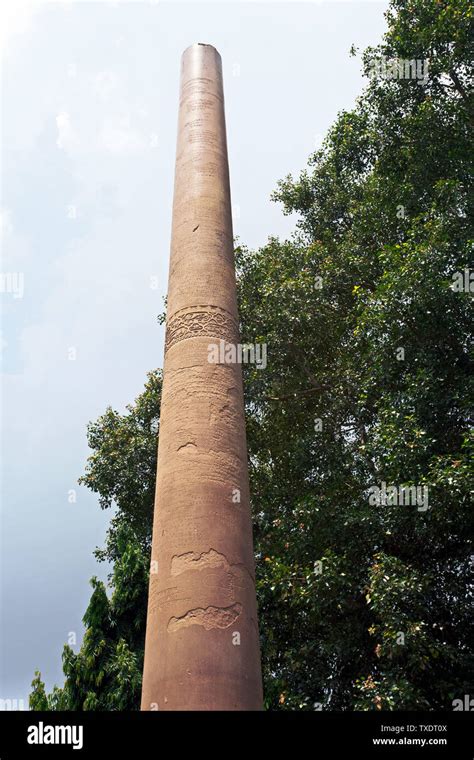 Allahabad Pillar Hi Res Stock Photography And Images Alamy