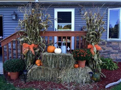 Pin By Lisa Lathrop Heinzen On Fall Outdoor Decorations Fall Outdoor