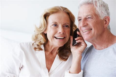 Senior Cell Phone Plans Which Is The Most Suitable For You Explainguru