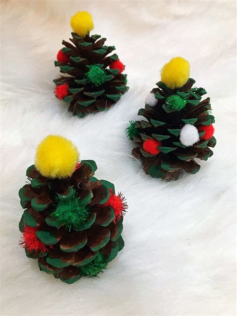 Easy Adorable Kids Pinecone Christmas Ornaments
