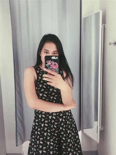 mirror selfie girly photography fashion sleeveless dress