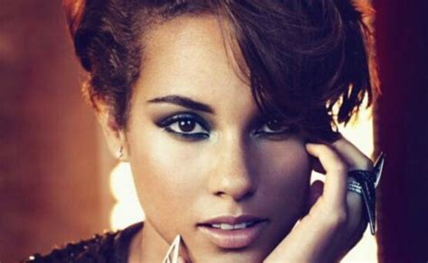 Watch Alicia Keys Takes Girl On Fire To The X Factor Uk That