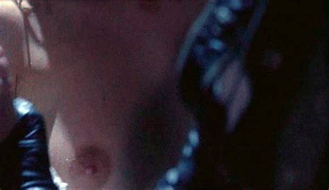 Emily Blunt Nude In Movie Scenes Scandal Planet Sexiz Pix