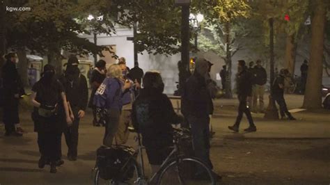 Portland Protests Police Declare Riot Use Tear Gas Arrest Kgw Com