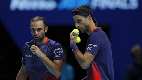 Los colombianos juan sebastián cabal y robert farah volverán a disputar una semifinal de roland garros tras haber ganado este martes (08.06.2021) su partido de cuartos frente al alemán kevin. Cabal y Farah cayeron en su debut en Río de Janeiro