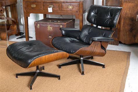 Eames lounge chair & ottoman. Vintage Eames Lounge Chair and Ottoman at 1stdibs