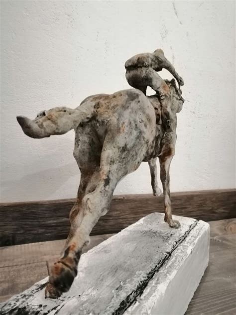 Pin By Mateo Kos On Horse Sculpture Lion Sculpture Horse Sculpture
