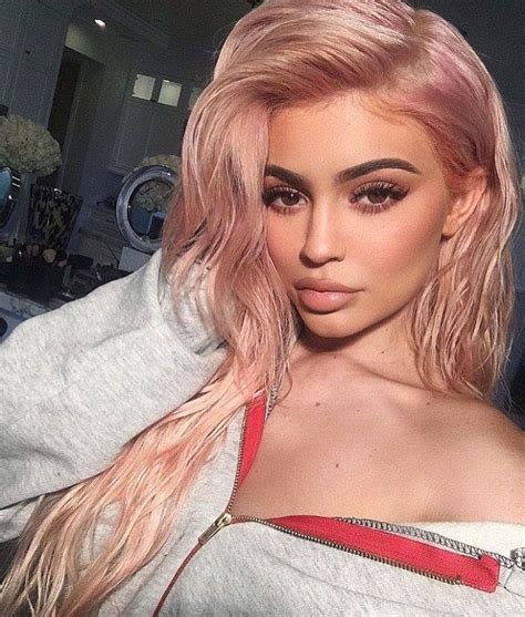 kylie jenner s new rose pink hair photo
