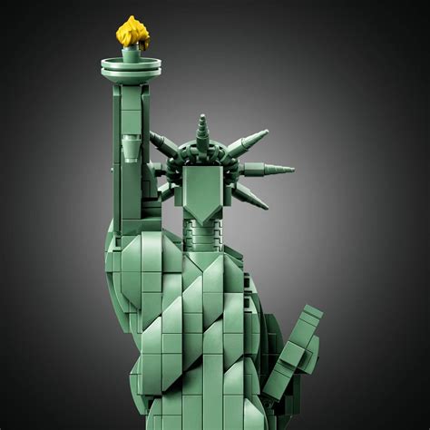Видео lego statue of liberty канала tim skovbølle holst. LEGO Architecture 21042 Statue of Liberty