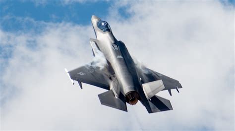 20 Inspiring Photos That Prove The F 35 Is The Most Powerful Fighter On