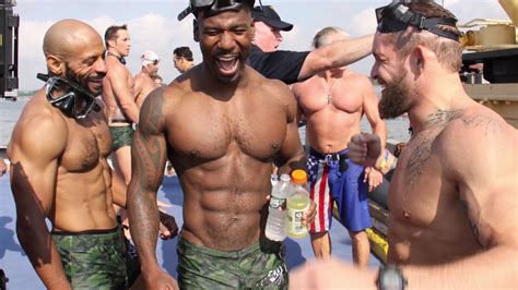 U S Navy SEALs Swim The Hudson For Charity YouTube
